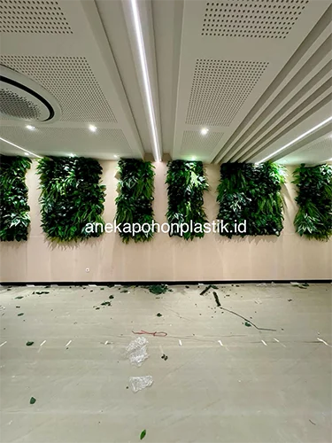 r_0010_Vertical-Garden-5