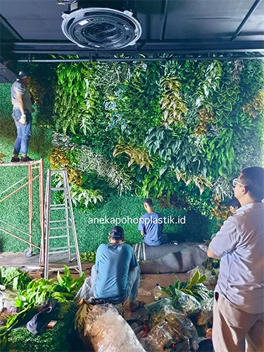 r_0013_Vertical-Garden-2